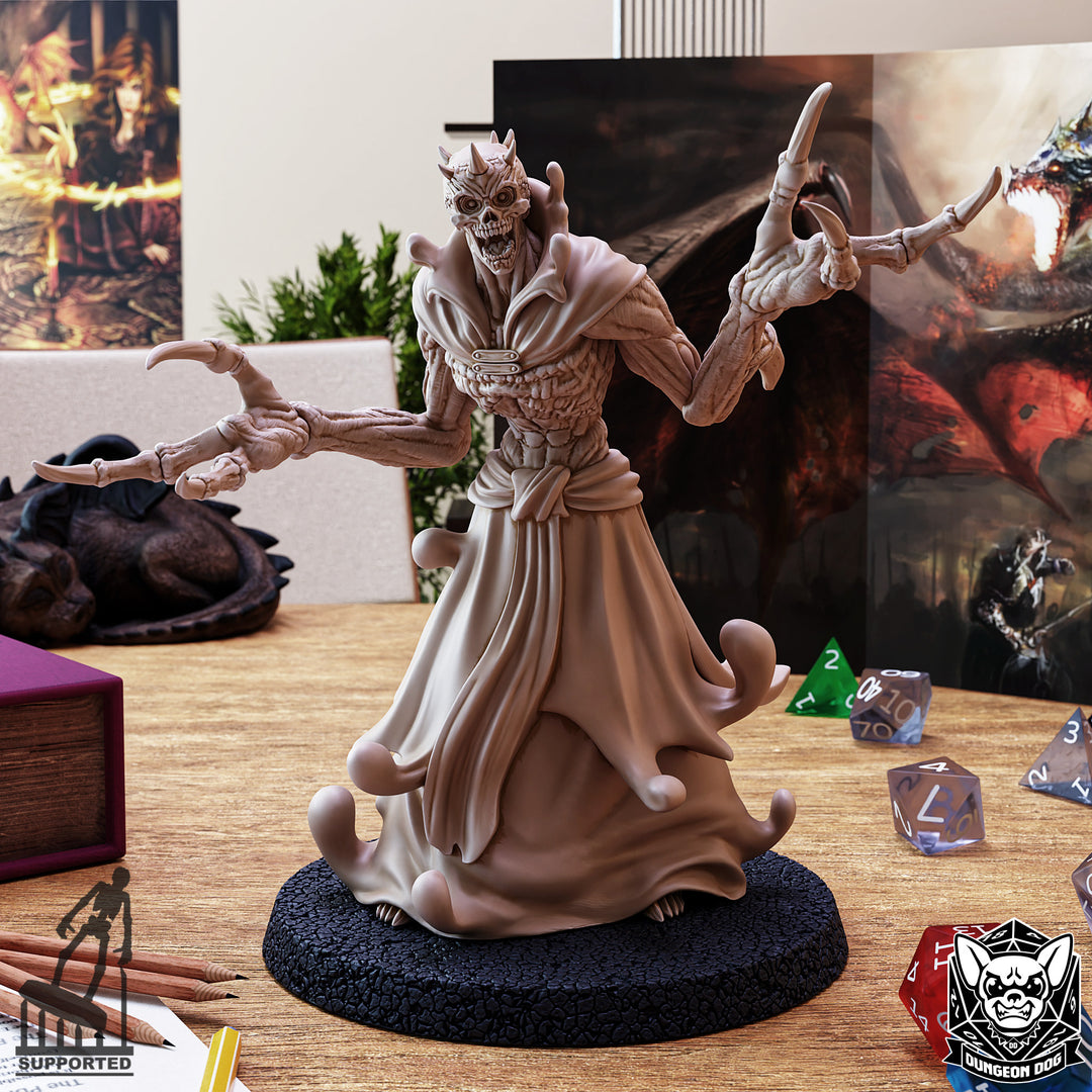 Boneclaws unpainted resin demon miniature by Dungeon Dog, 28-32mm DnD tabletop model.