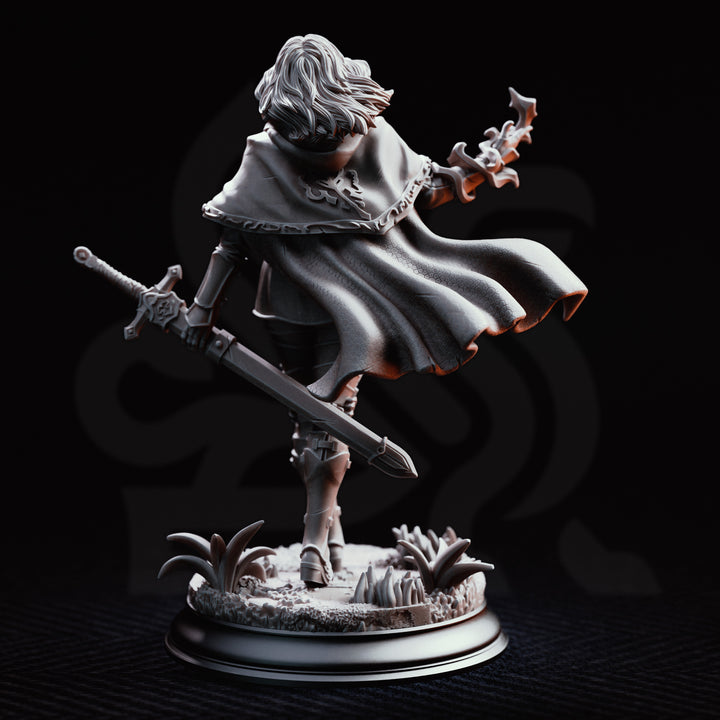 Spellknight Defender - Erina of Amarth