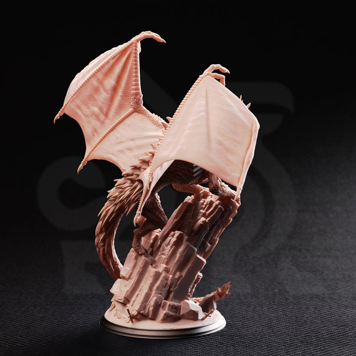 Adult Silver Dragon - GIntharax