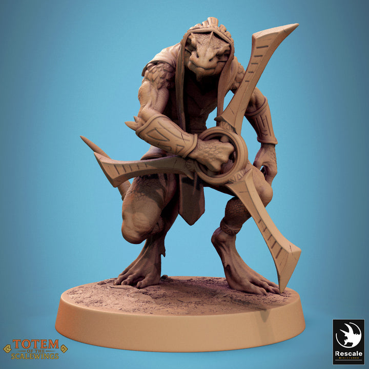 Lizardmen Sneaky Murkborn unpainted resin lizardfolk miniature by Rescale Miniatures, 28-32mm DnD tabletop model.