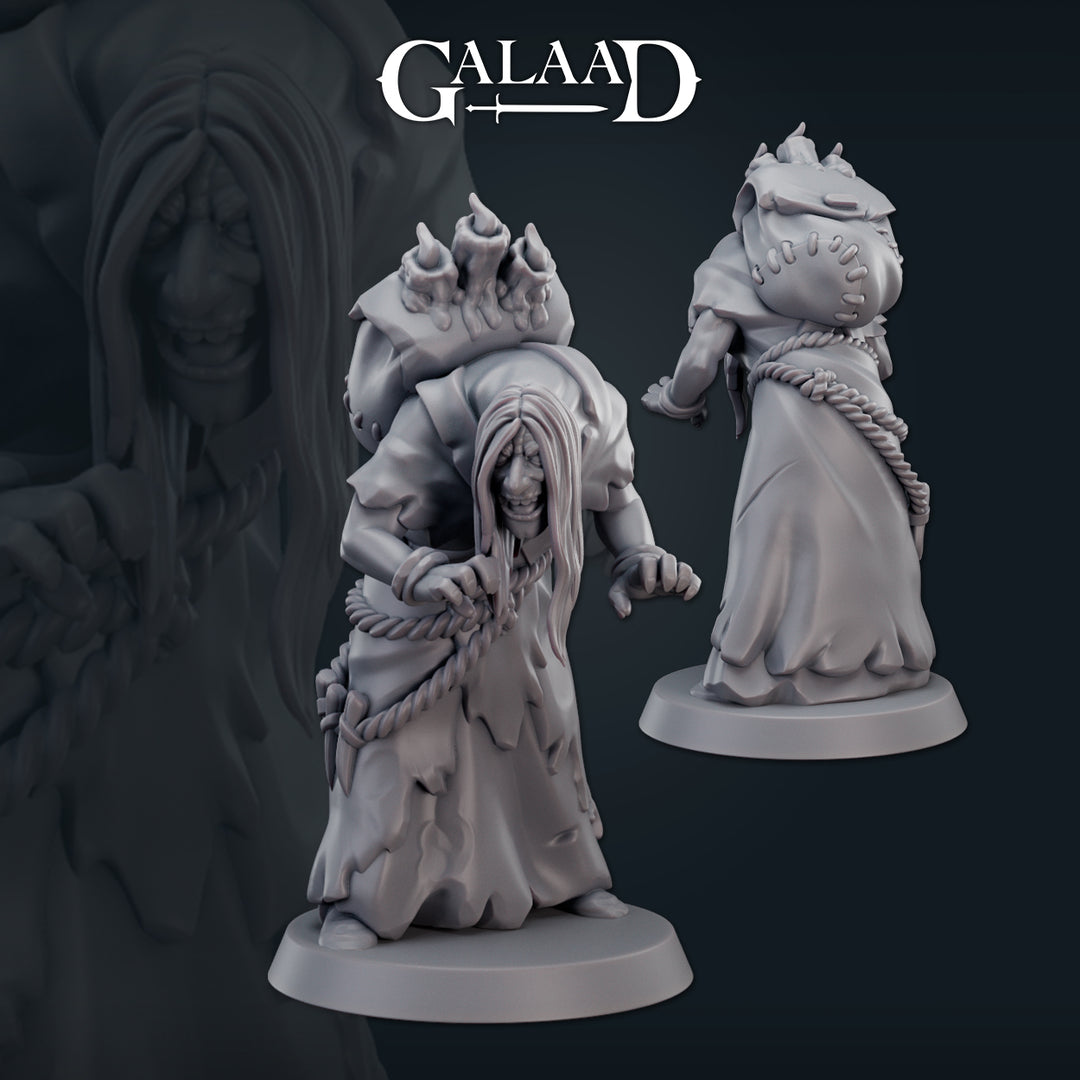 Witches and little monsters Bundle unpainted resin witch miniature by Galaad Miniatures, 28-32mm DnD tabletop model.