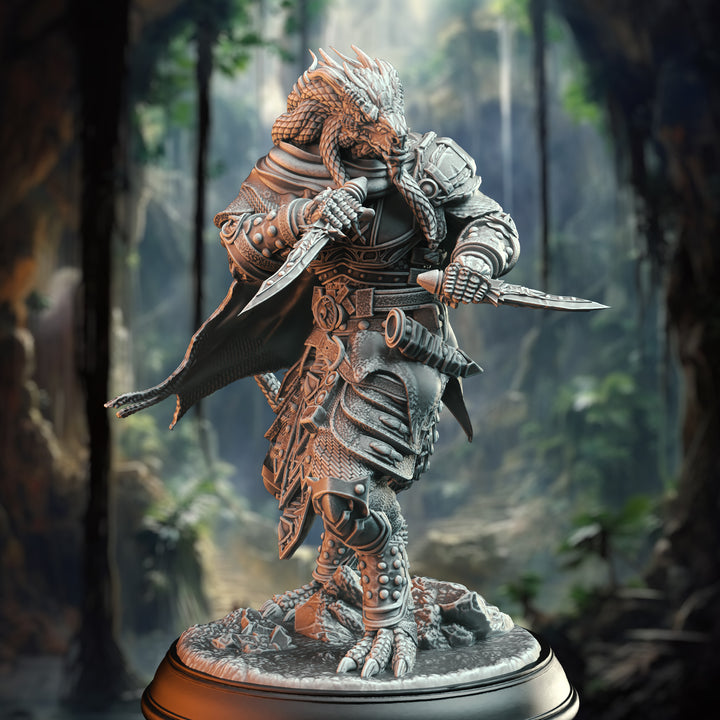 Dragonborn Assassin Rogue - Umbrascale unpainted resin assassin miniature by DM Stash, 28-32mm DnD tabletop model.